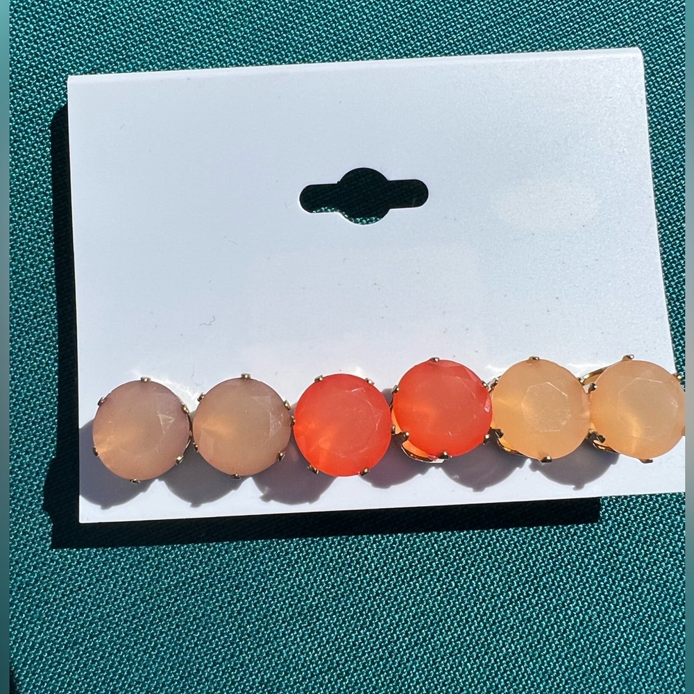 Von Maur large stud earrings 3 colors